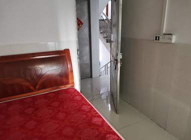 棠下中街11-13号 1室0厅1卫