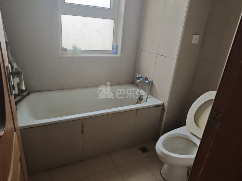 新梅共和城1375284卫生间图13