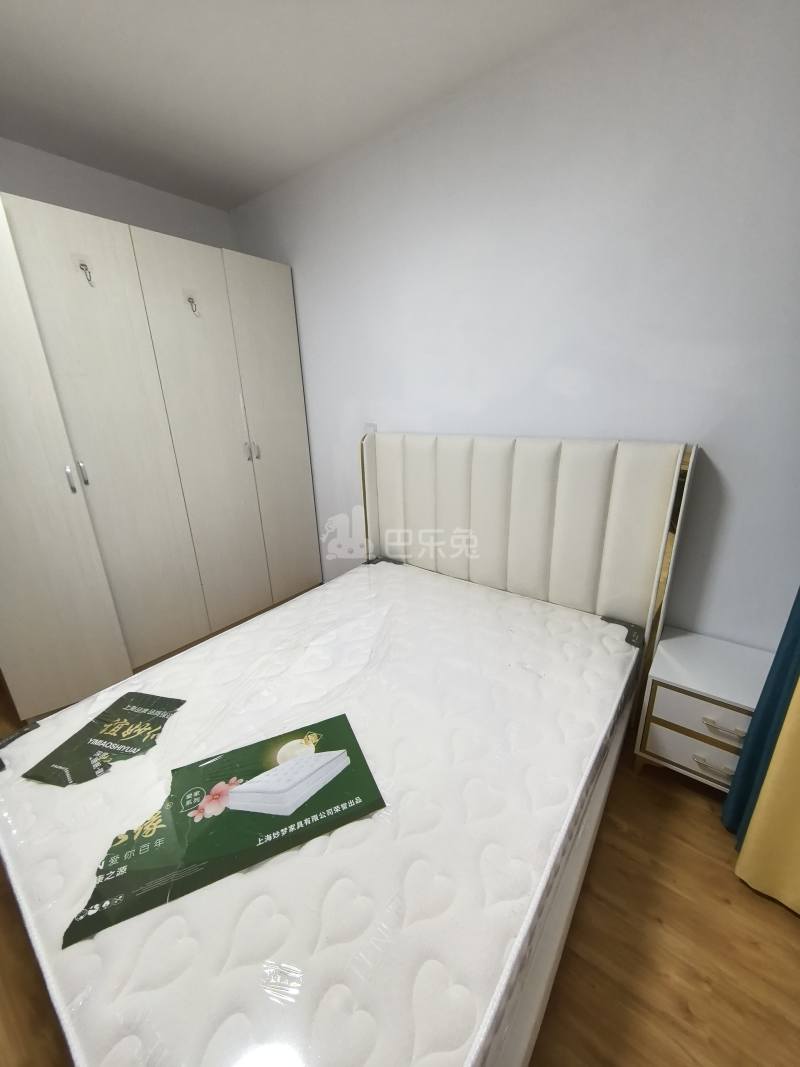 云翔佳苑北区（嘉年路750弄）6914075卧室图3