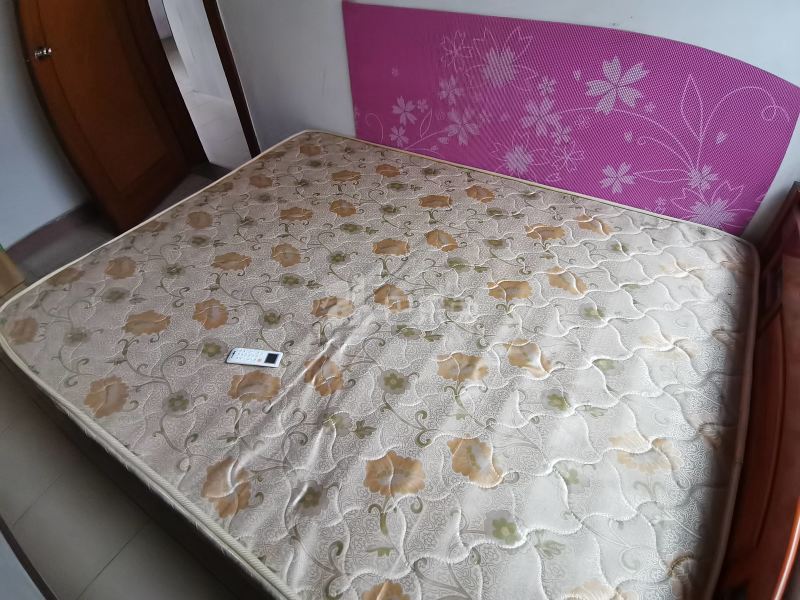 龙洞东大街松兴里1号6920115卧室图2