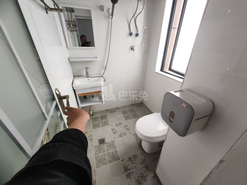 顺和悦府6925304卫生间图6