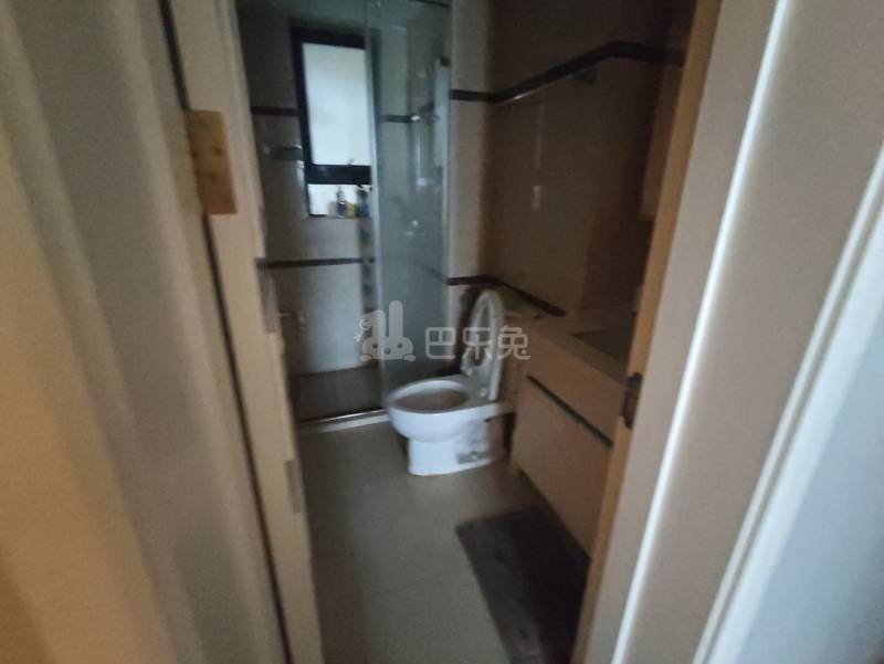 招商中环华府5642528卫生间图1