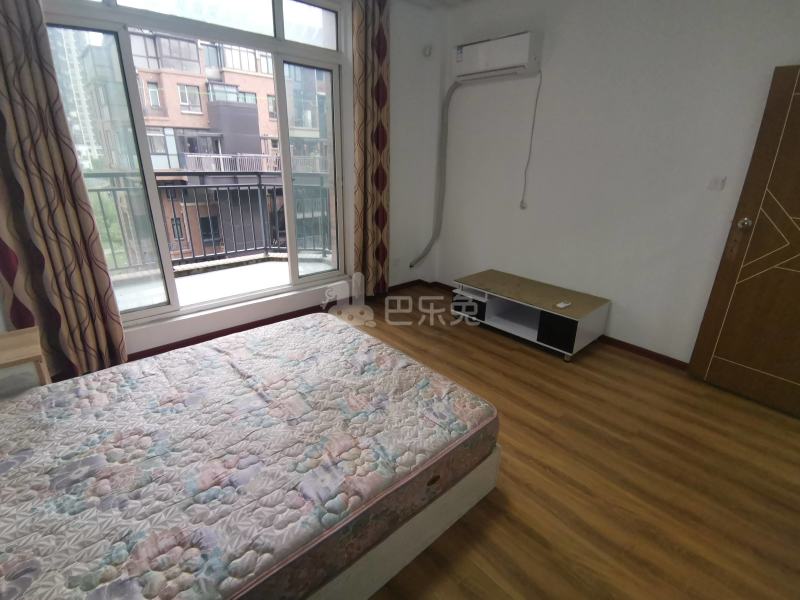 绿地滨江雅苑6931890卧室图1