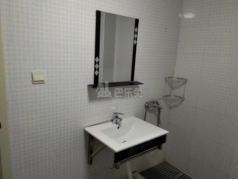 莱顿小城怡林花园16082274卫生间图12