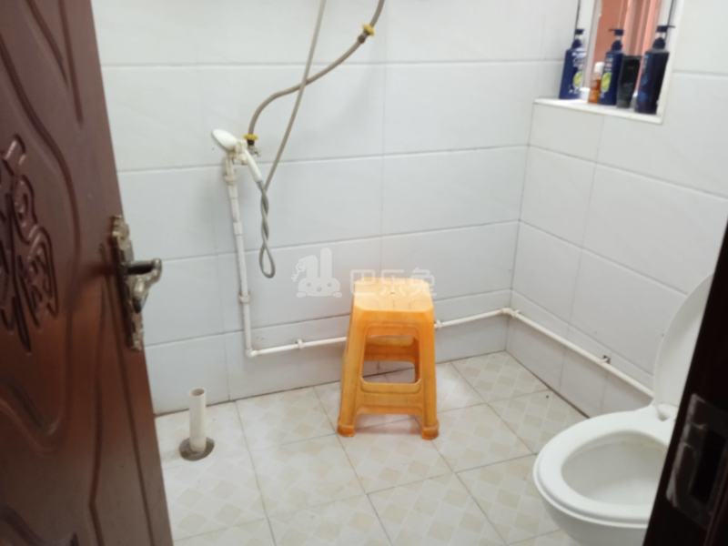 滨浦新苑二村14181608卫生间图7