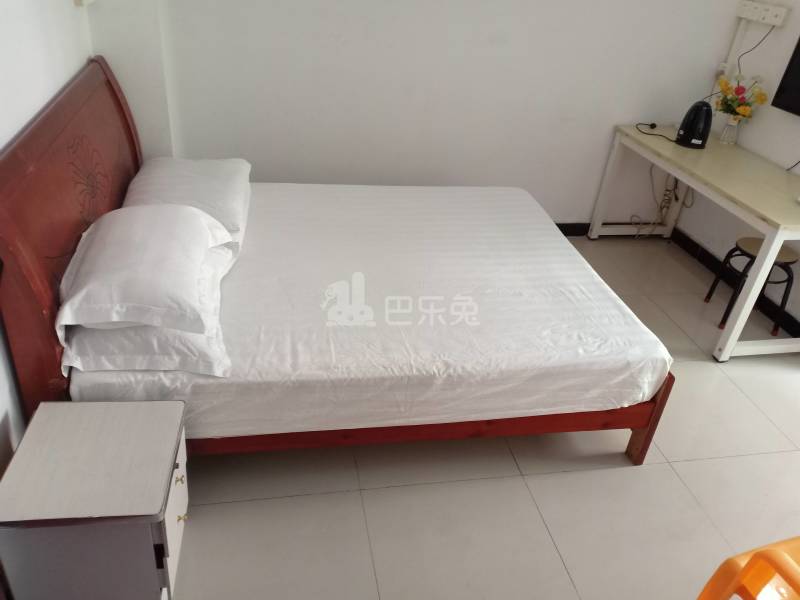 龙洞西大街72号6945954卧室图0