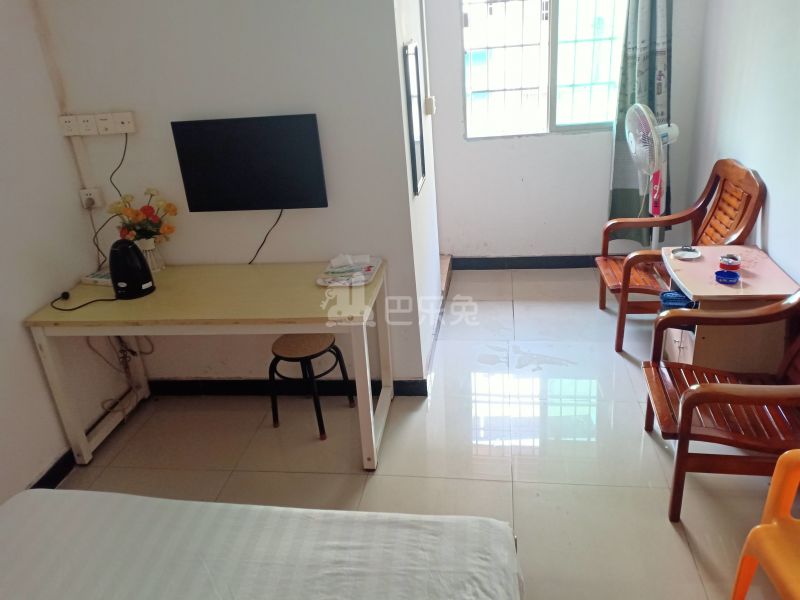 龙洞西大街72号6945954卧室图1