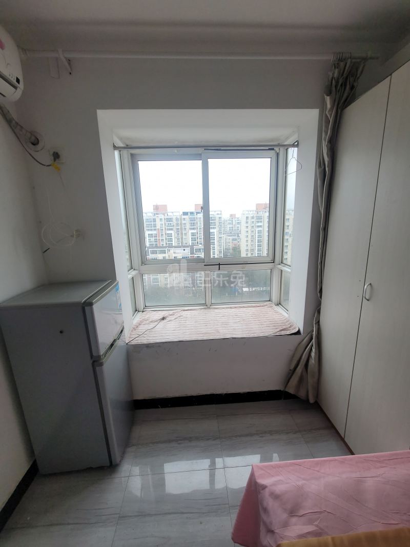 景舒苑中十村6949743卧室窗户图7