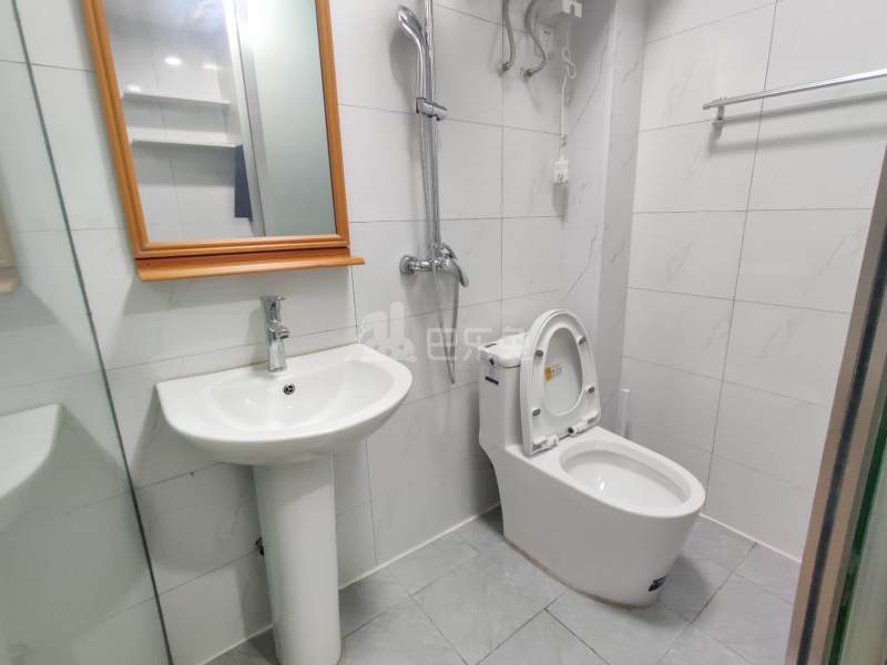 途步公寓6961901卫生间图1