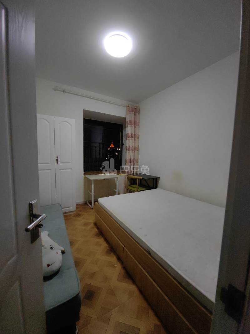 鑫苑世家6962074卧室图0