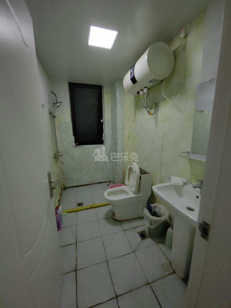 鑫苑世家6962074卫生间图9