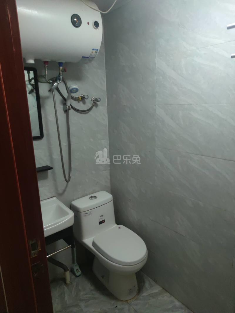 云翔佳苑（嘉年路650弄）6972768卫生间图8