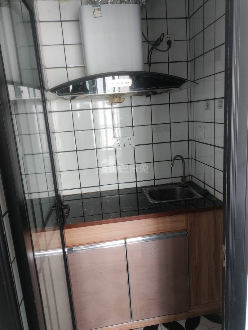 易安小区6972856厨房图4