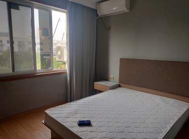 朝晖七区 1室0厅1卫