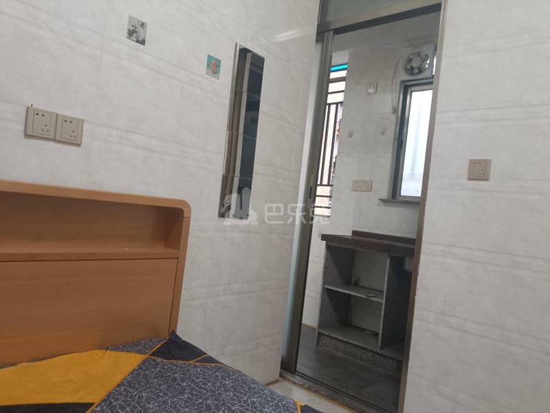 棠涌涌边街二巷7号6981879卧室图3