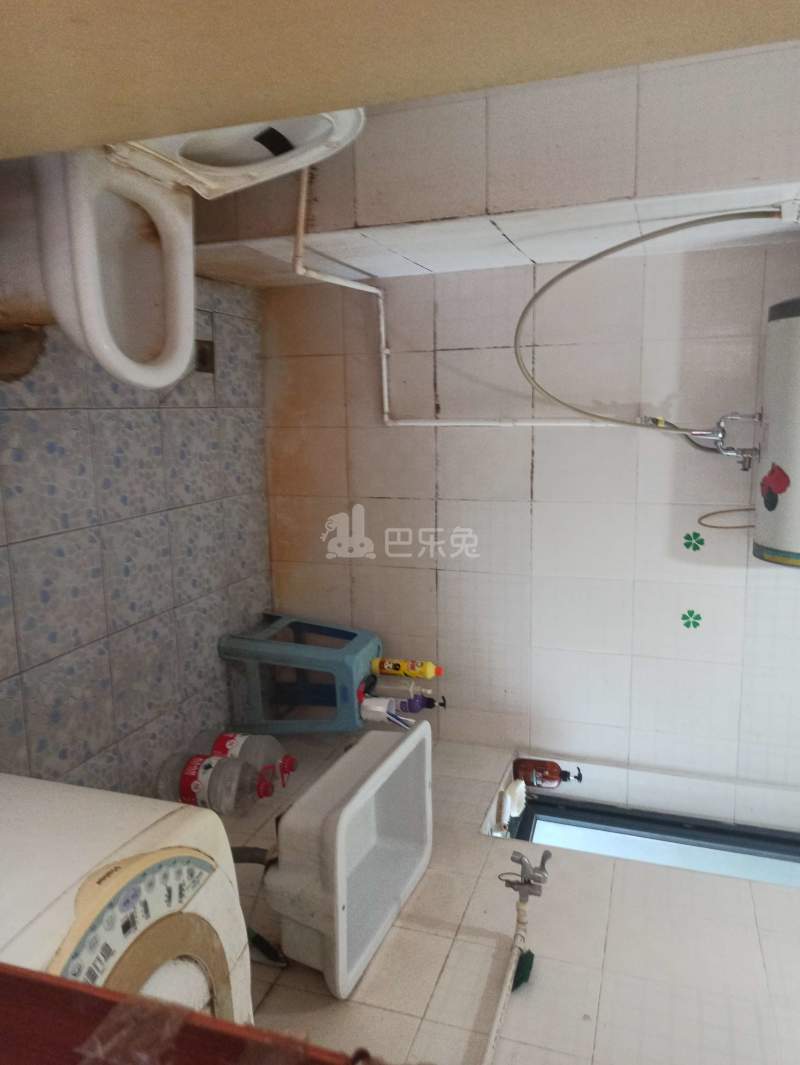 中环一号一期698551卫生间图11