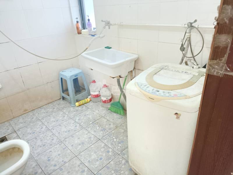 中环一号一期698551卫生间图10