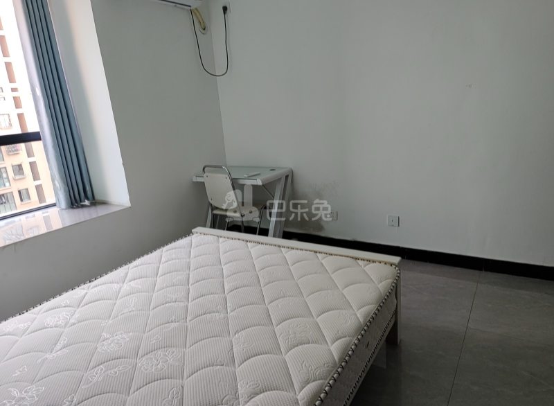 心圆东苑6989579卧室图2