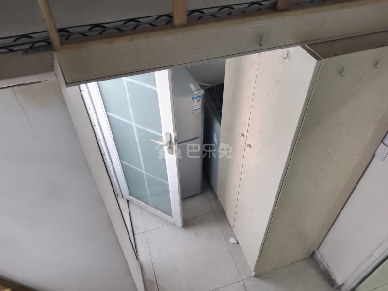 东上海中心6990206卧室图2