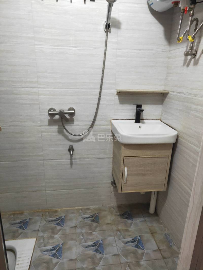 江夏北二路十三巷3号6994951卫生间图10