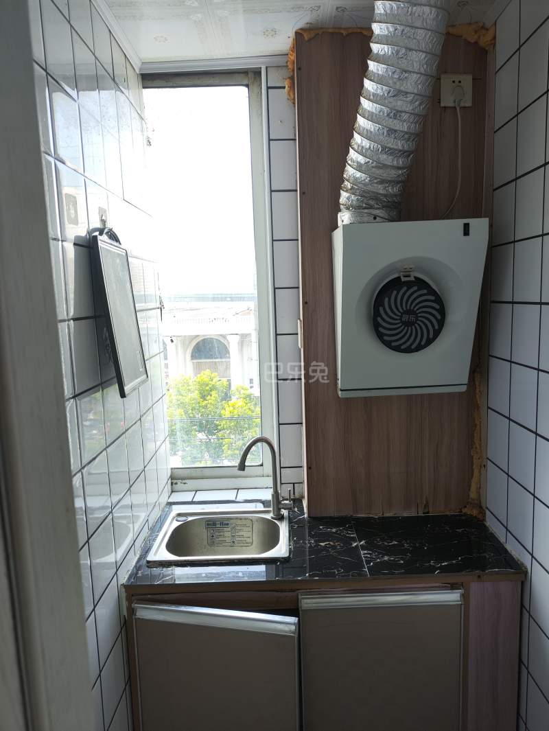 久富苑7003164卧室窗户图6