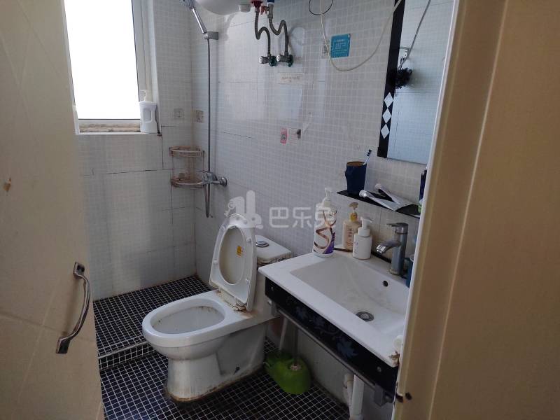 白银时代尚苑三期7004082卫生间图6