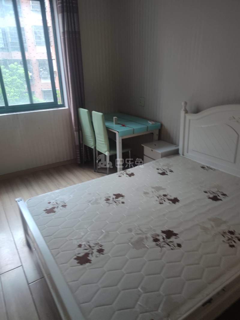 太平家园7004546卧室图2