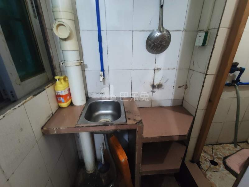 棠涌谢家北约8号7006468厨房图2