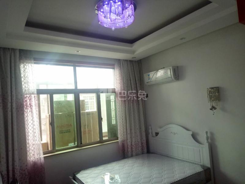 榴莲公寓（二联家园店）7014974卧室图2