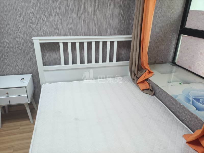 世纪飞凡怡园（世纪长江苑）7015366卧室图4