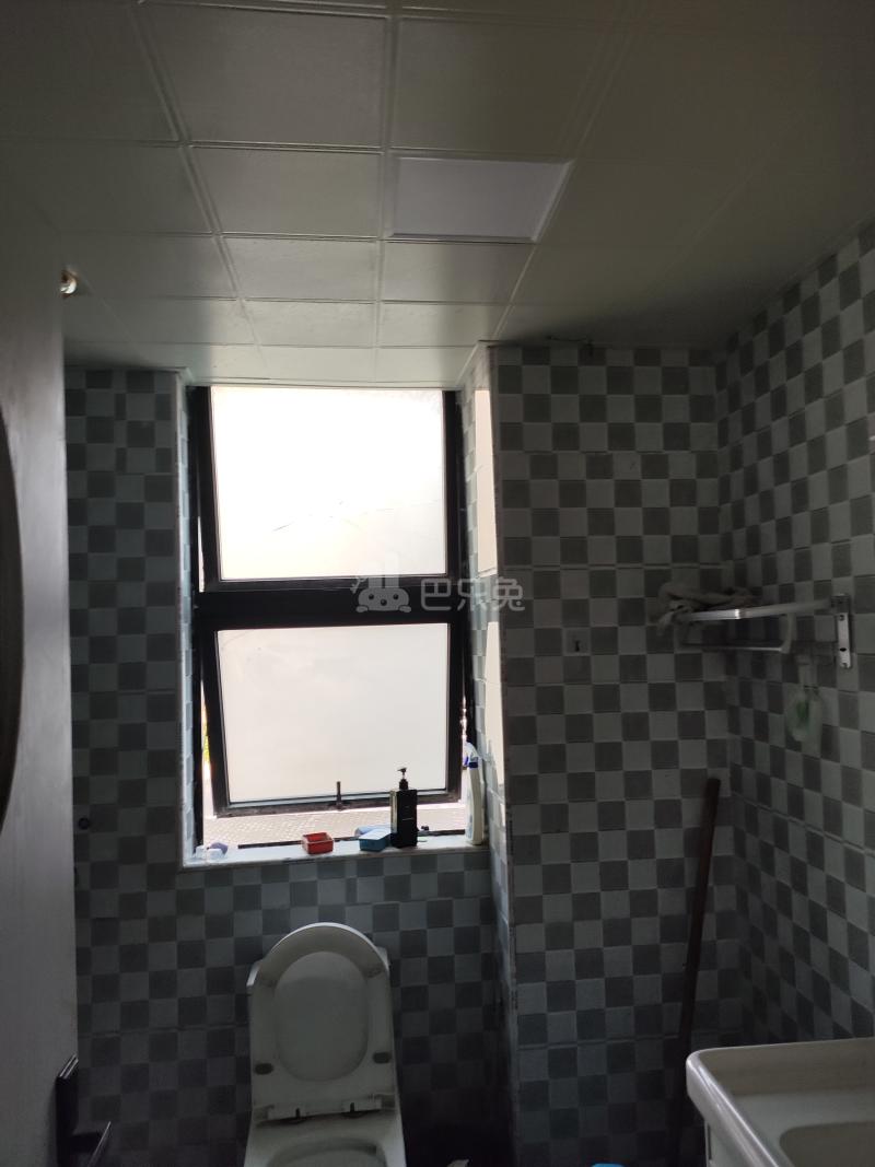 世纪飞凡怡园（世纪长江苑）7015393卫生间图11