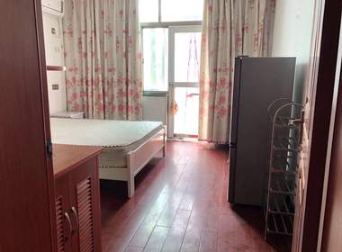 榴莲公寓（西郊家园店） 1室0厅1卫