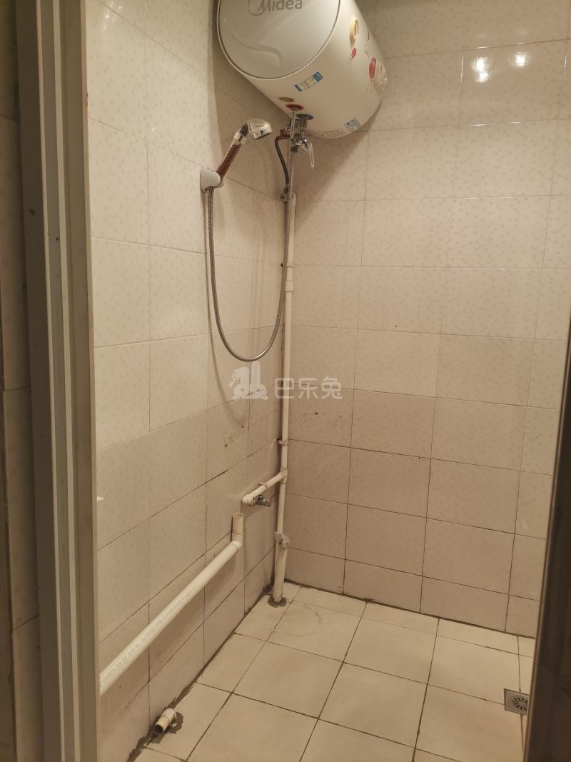 静安花苑701914卫生间图13