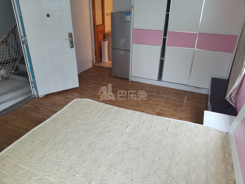 静安花苑701914卧室图1