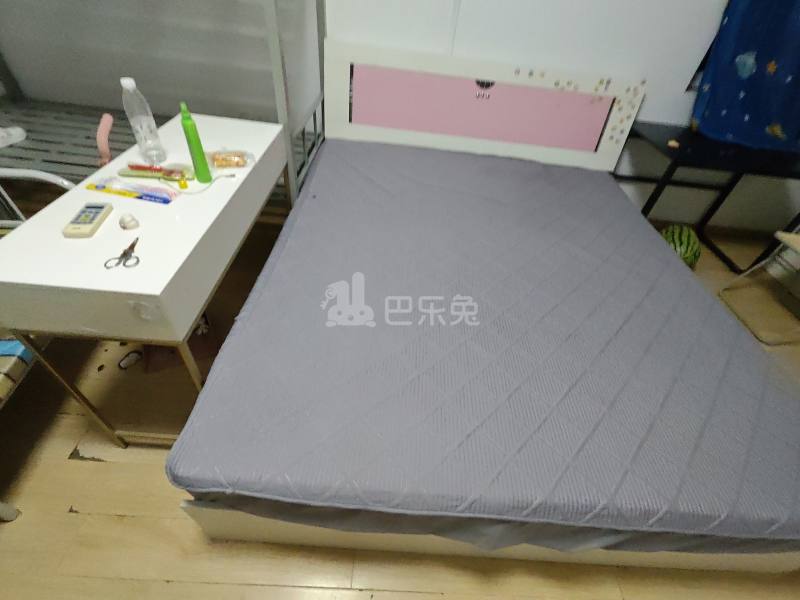 静安花苑701915卧室图4