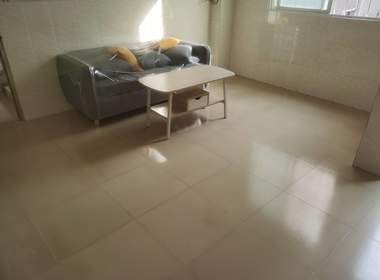 彭上西街9号 1室1厅1卫