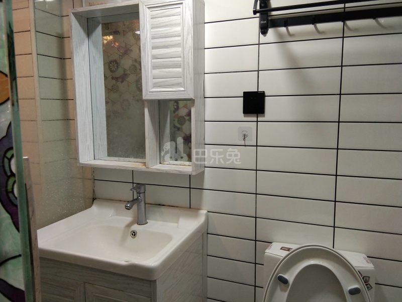 国和一村7022217卫生间图8