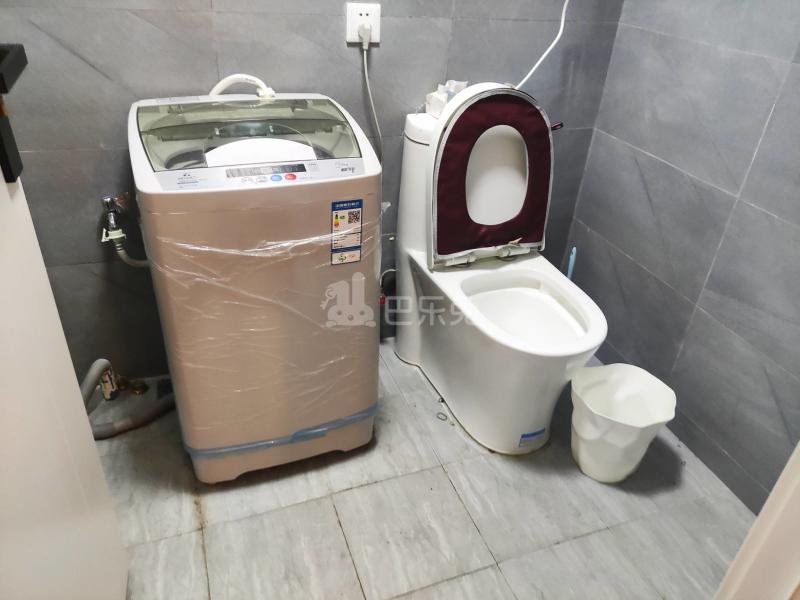 华苑大厦7025747卫生间图10