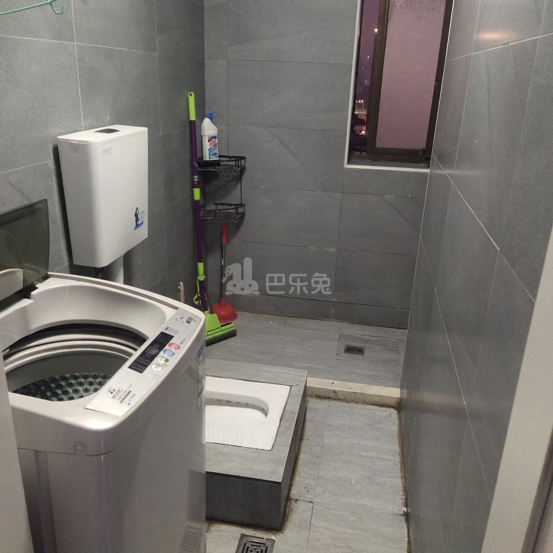 华苑大厦7025747卫生间图7