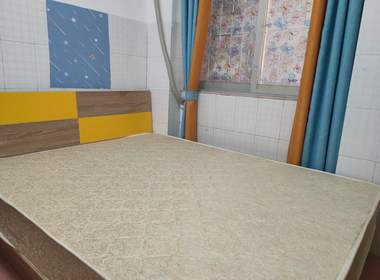 新市新街新巷18号A栋 1室0厅1卫