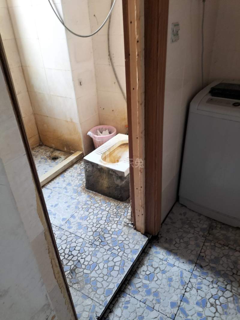 银兆公寓9686003卫生间图12