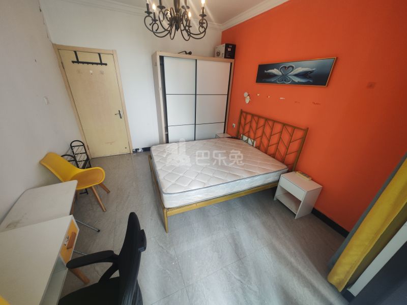 经纬学士逸居家园7063877卧室图3