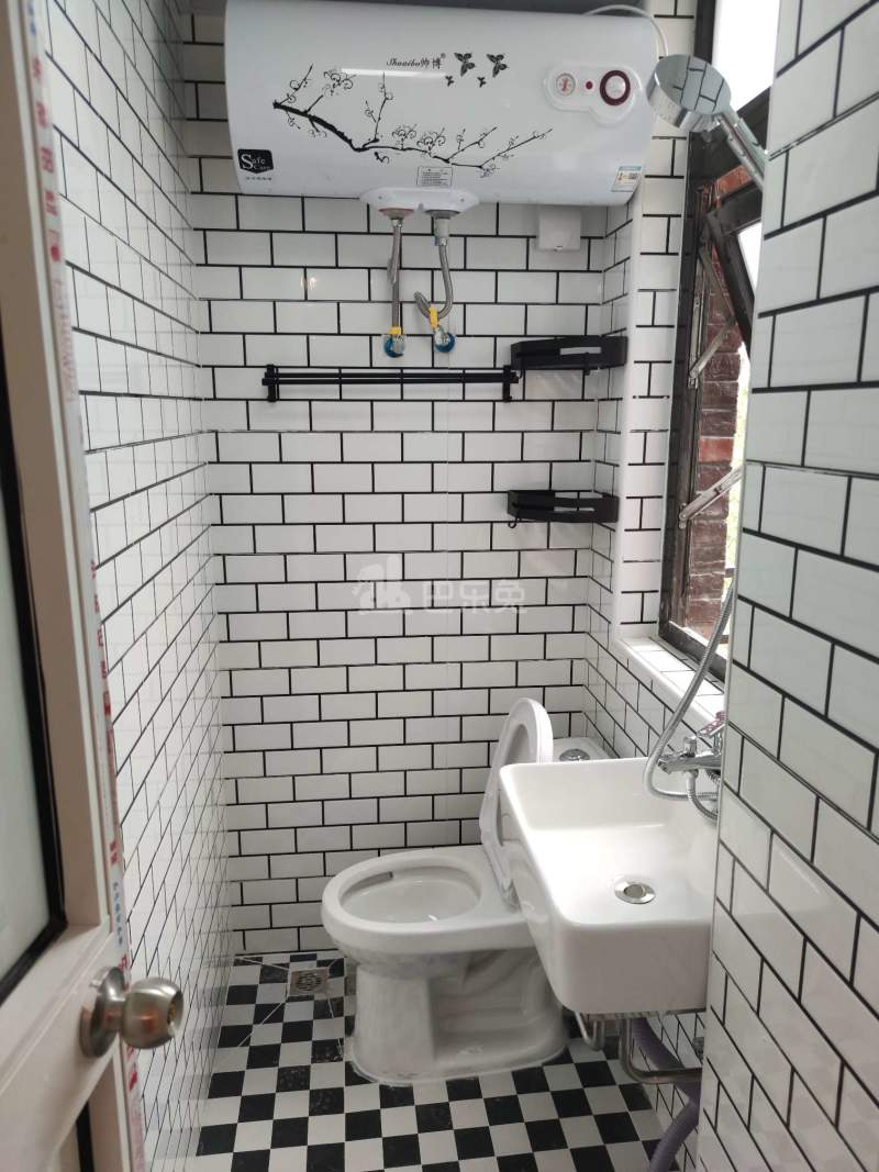 经纬学士逸居家园7063877卫生间图9