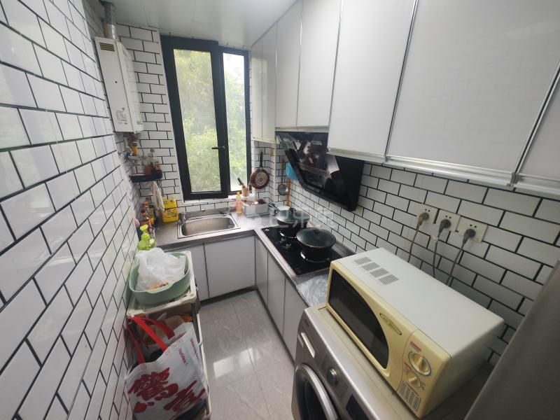 经纬学士逸居家园7063877厨房图4