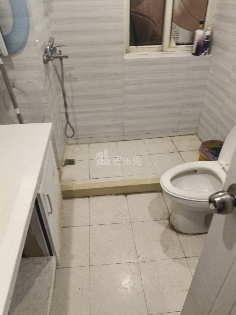 金牛苑（石龙路731弄）7069007卫生间图7