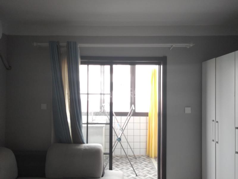 葑润华庭南3区7071540卧室窗户图8