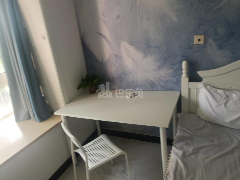 爱博四村7072711卧室图3