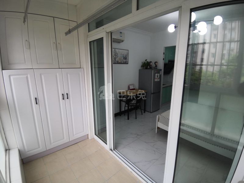 爱博四村7072713卧室图7