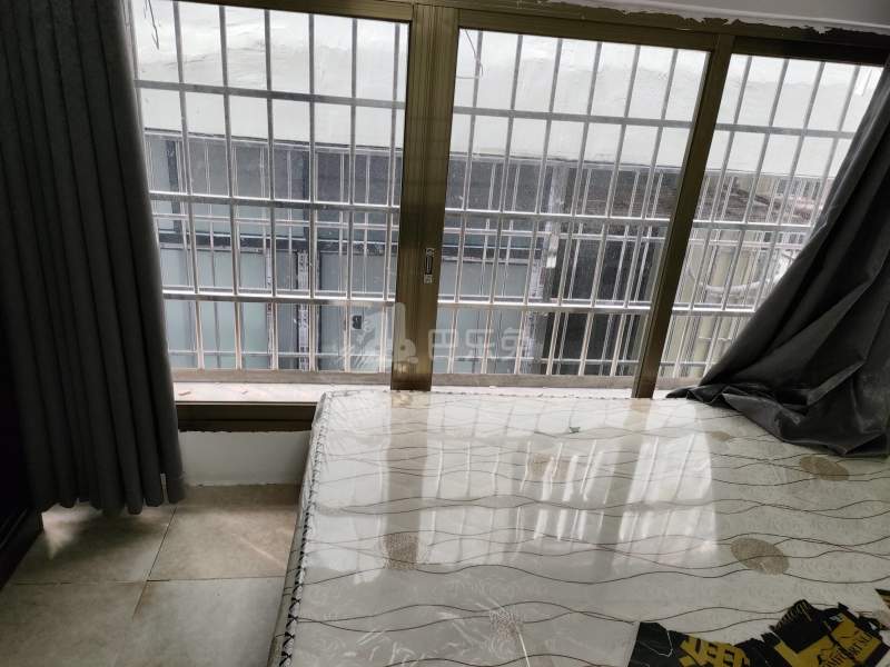 植村二路九巷3号7077069卧室窗户图9