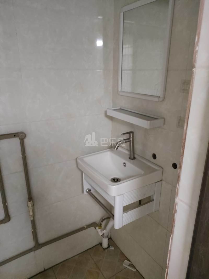 植村二路九巷3号7077069卫生间图7